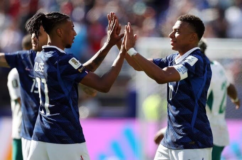 Michael Olise kết hợp quá tốt với Kylian Mbappe