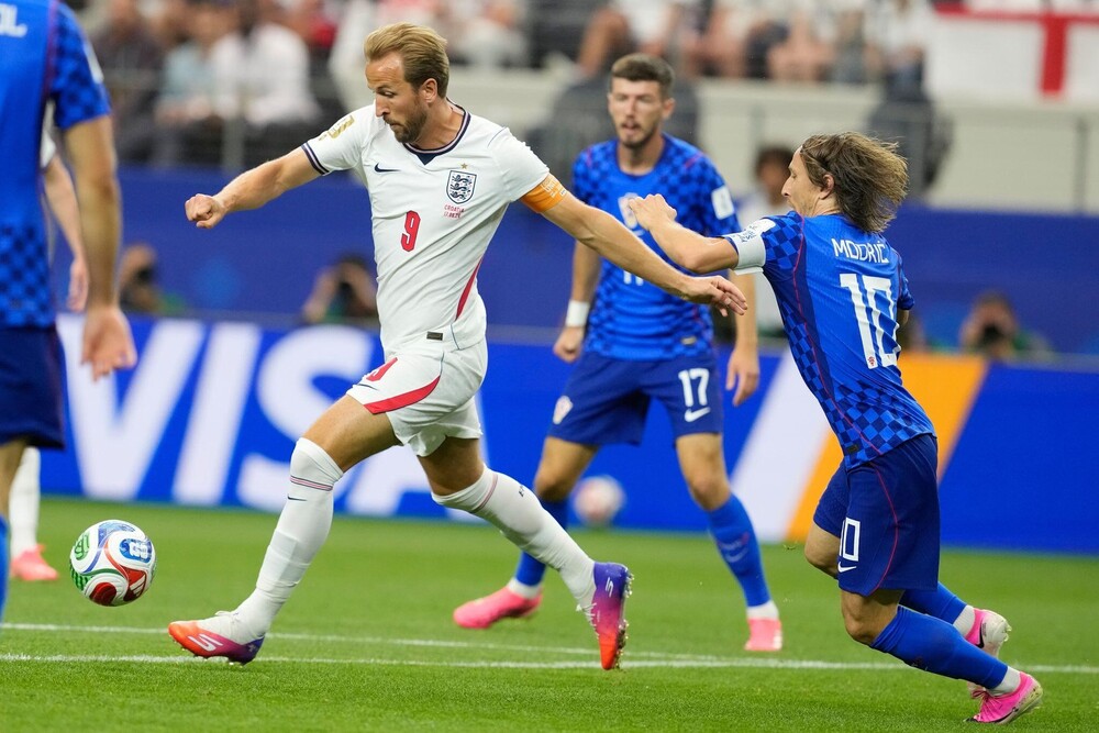 Luka Modric quá đơn độc trong đội hình Croatia