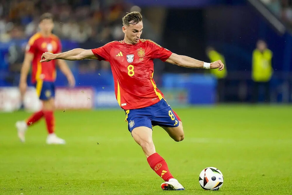 Fabian Ruiz quá quan trọng trong đội hình PSG và Tây Ban Nha
