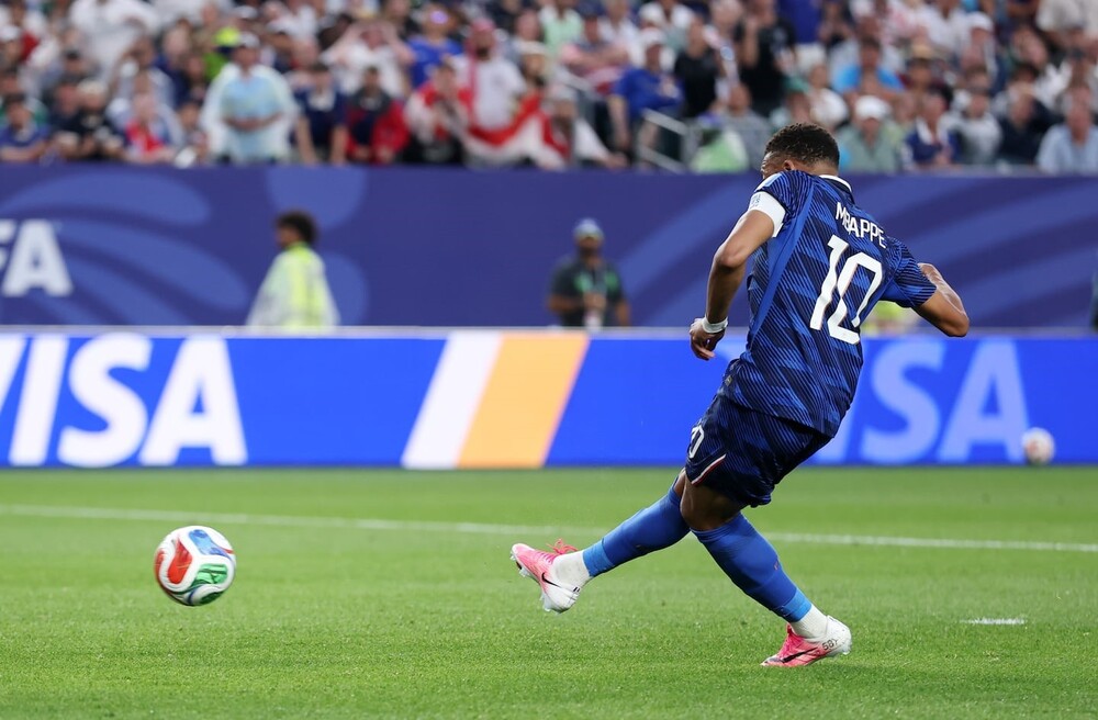 Kylian Mbappe đã ghi đến 18 bàn ở đấu trường World Cup